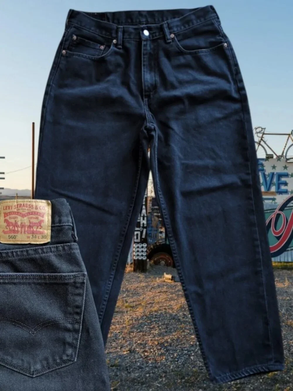 Vintage Levis 560 Jeans Mens 34x30 (Measured 32x29) Black Loose Fit Tapered Leg